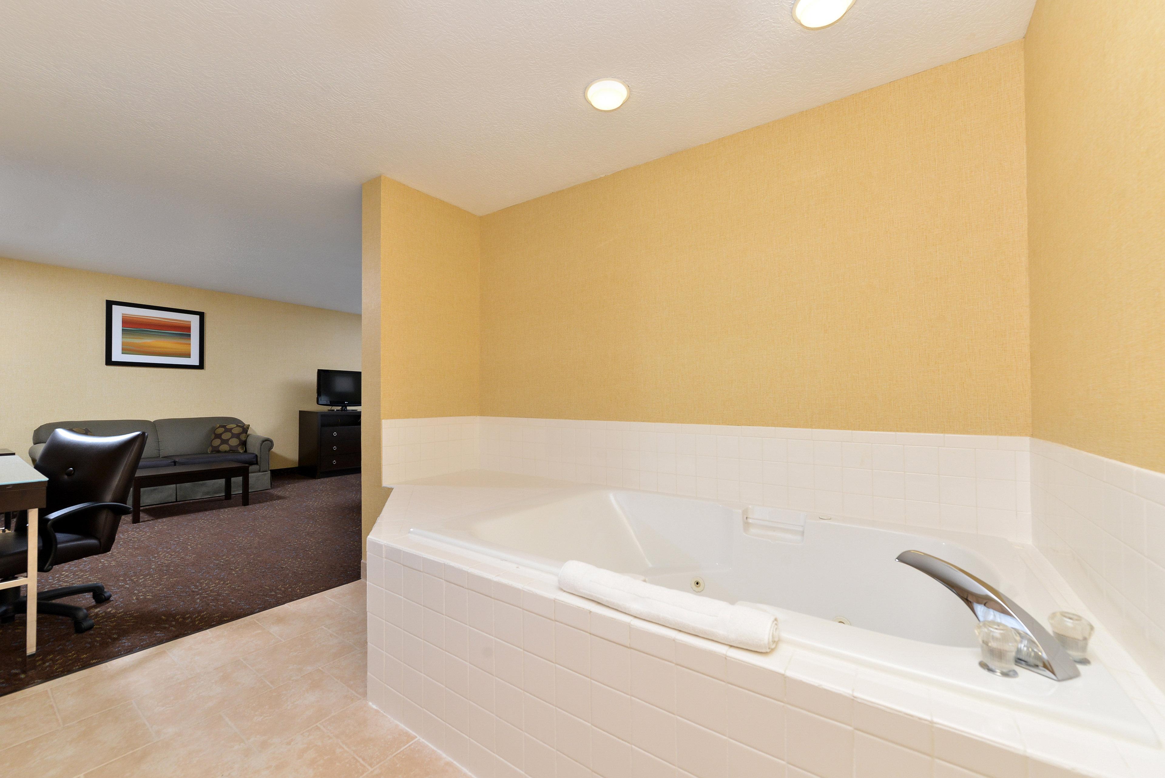 Holiday Inn Express Hotel & Suites Charlotte By Ihg Экстерьер фото
